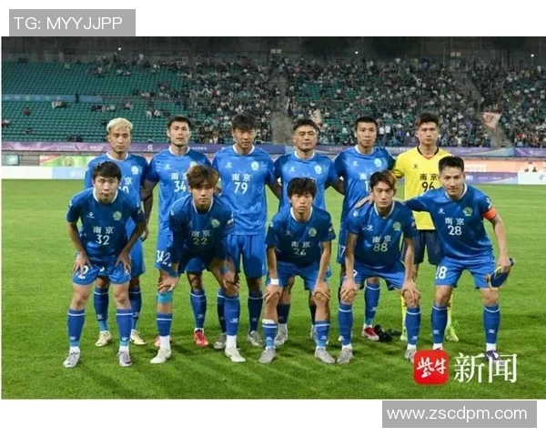 南京足球队心理素质提升之路：打造冠军心态与团队精神的探讨