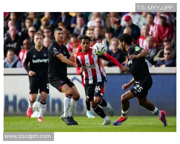 富勒姆与布伦特的比赛因天气原因延期球迷期待新赛程安排