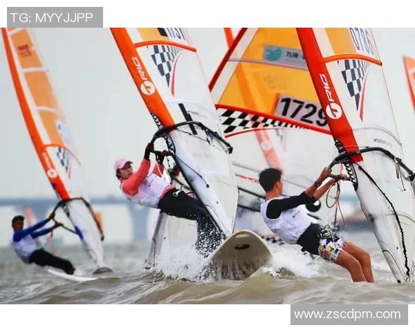 林茨蓝白队迎战强敌全力争胜展现团队精神与竞技风采