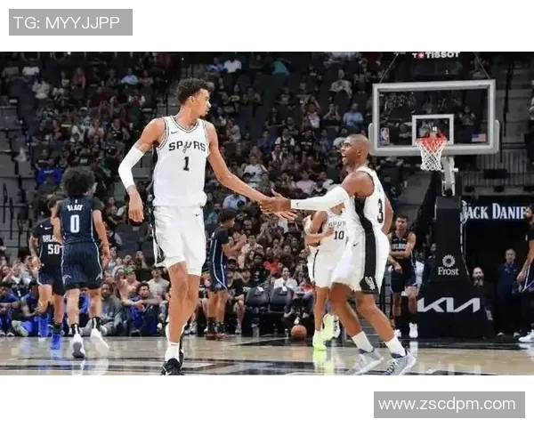 马刺与魔术精彩对决回放分析及赛后精彩瞬间回顾