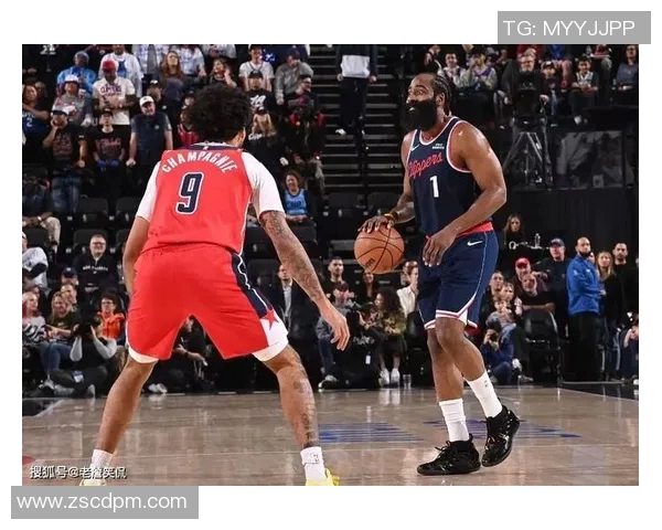 2015年NBA季后赛火箭对决快船的经典对抗与激烈战局回顾 2015年NBA季后赛火箭对决快船的经典对抗与激烈战局回顾