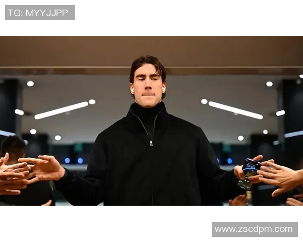 弗拉霍维奇：从天才前锋到欧洲足坛新星的崛起之路